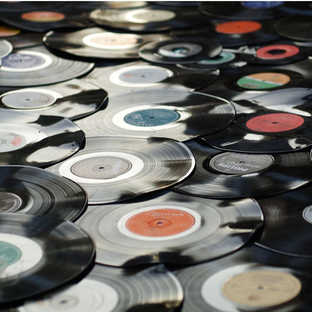 Vinyl Valuation: Understanding Record Worth