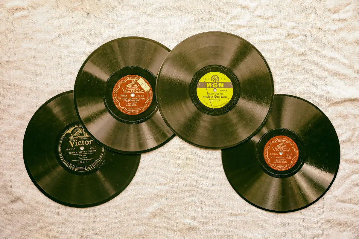 How to Mix Modern Music Trends With Classic Vinyl Favorites
